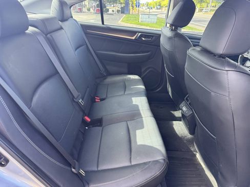Used 2018 Subaru Legacy 3.6R Limited AWD/4WD image 7