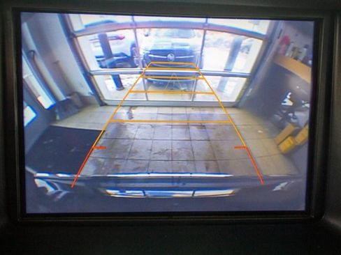 Used 2016 GMC Yukon XL Denali w/ Open Road Package image 15