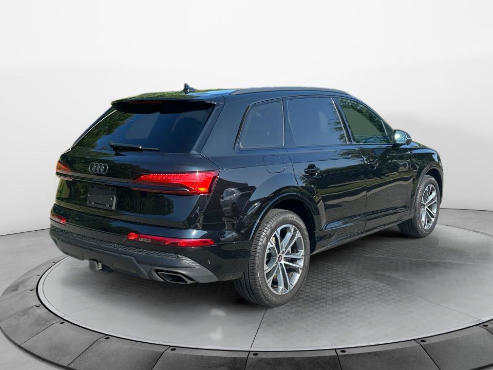 Certified 2025 Audi Q7 2.0T Premium Plus AWD/4WD image 7