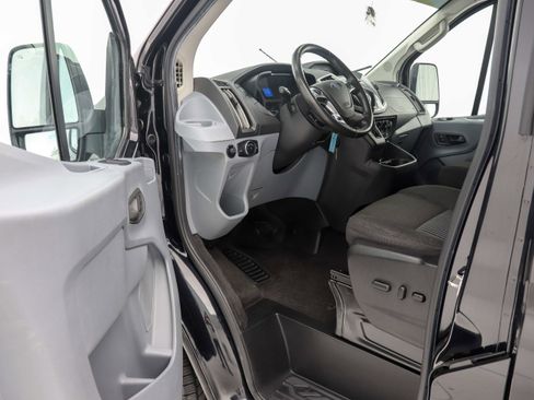 Used 2016 Ford Transit 150 XLT image 16