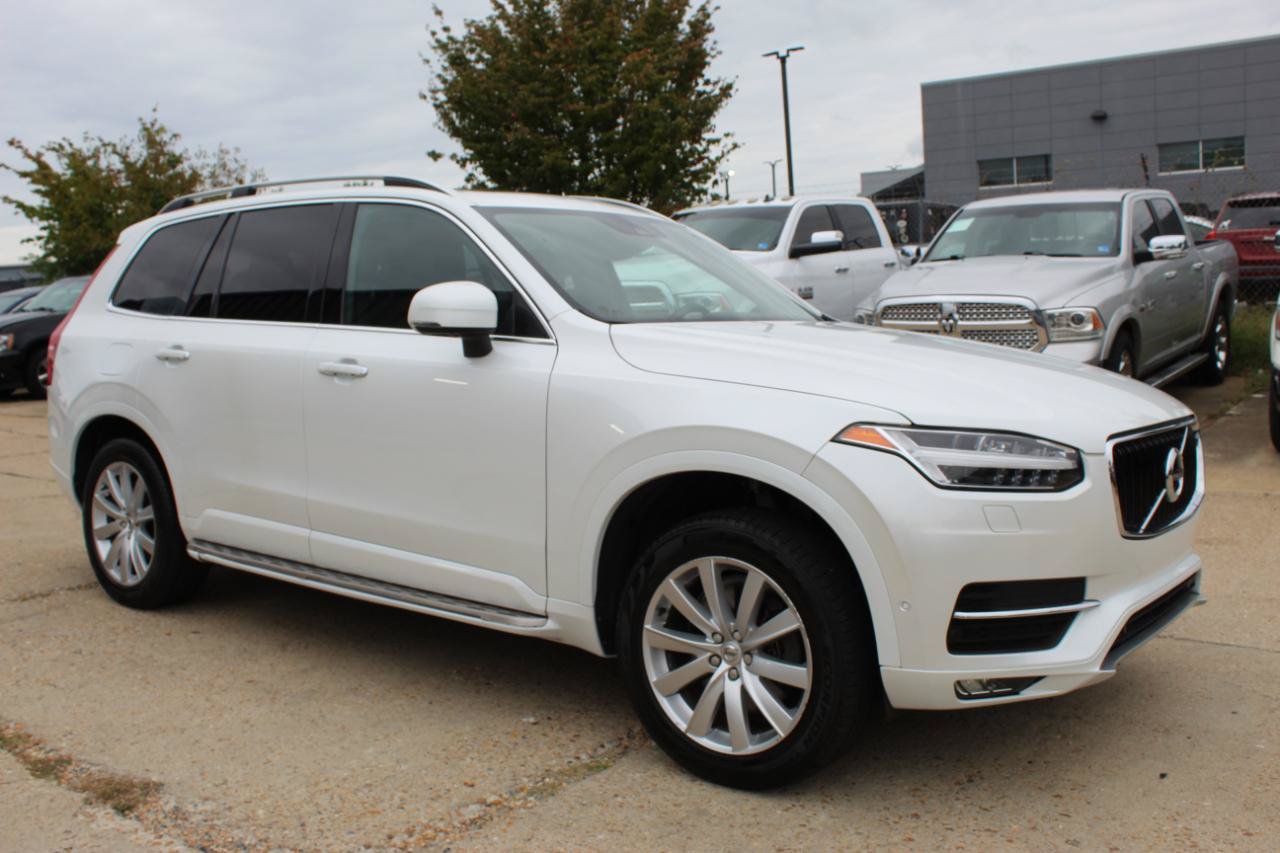 Used 2017 Volvo XC90 T6 Momentum AWD/4WD image 8