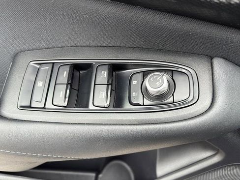 Used 2021 Subaru Outback Premium image 16