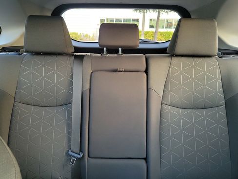 Used 2021 Toyota RAV4 XLE image 21