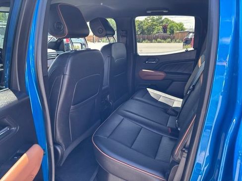Used 2023 GMC Canyon AT4 w/ AT4 Premium Package AWD/4WD image 17