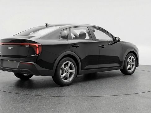 Used 2025 Kia K4 FWD image 9