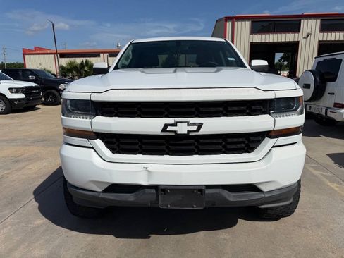 Used 2017 Chevrolet Silverado 1500 W/T RWD image 2
