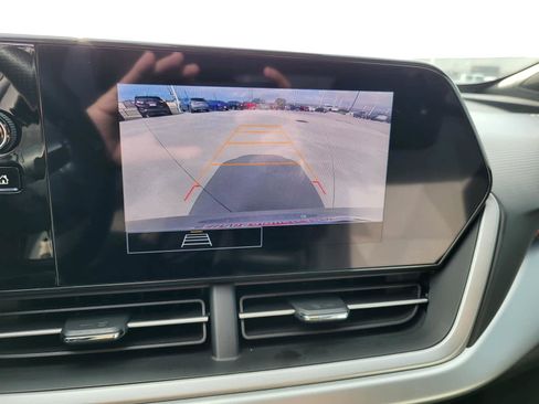 Used 2025 Chevrolet Trax RS w/ Sunroof Package image 21