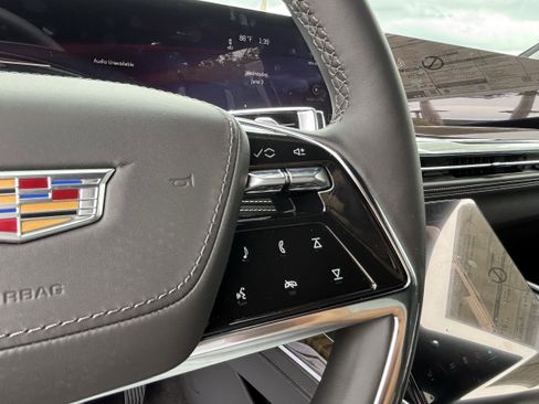 New 2026 Cadillac Escalade Platinum Sport w/ LPO, ONYX Package AWD/4WD image 33