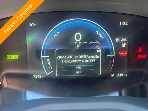 Used 2025 Toyota Camry SE image 18