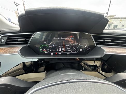 Used 2019 Audi e-tron Premium Plus AWD/4WD image 24