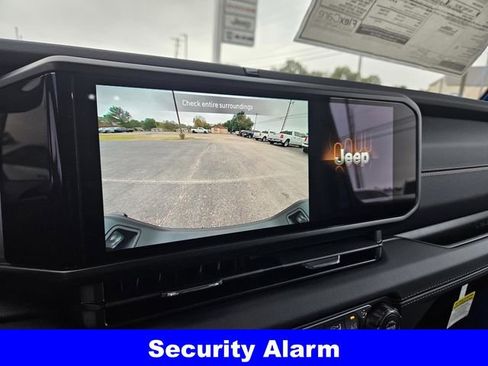 New 2025 Jeep Gladiator Sport image 16