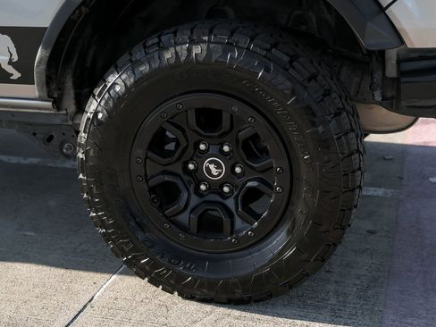 Used 2022 Ford Bronco Wildtrak image 60