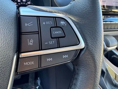 Certified 2024 Toyota Sienna XLE image 28