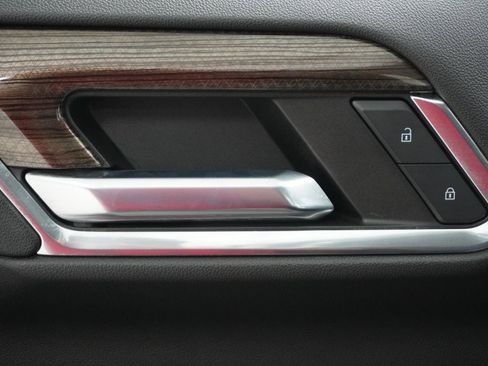 Used 2023 Chevrolet Silverado 1500 LT Trail Boss w/ LT Trail Boss Premium Package image 14