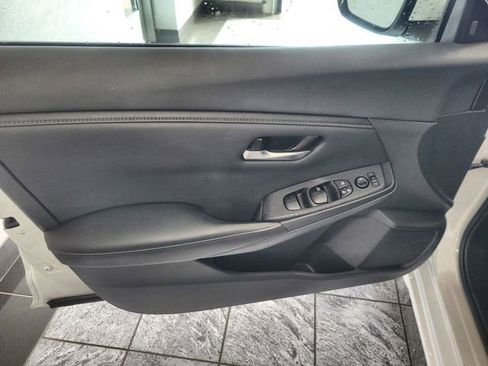 Used 2023 Nissan Sentra SV FWD image 13
