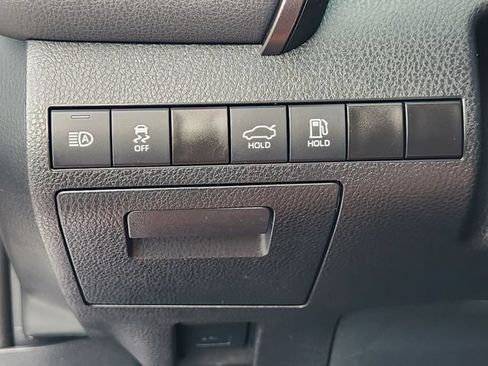 Used 2023 Toyota Camry SE FWD image 21