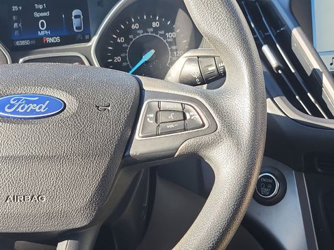 Used 2019 Ford Escape SE image 16