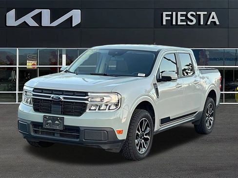 Used 2022 Ford Maverick Lariat w/ Lariat Luxury Package image 2