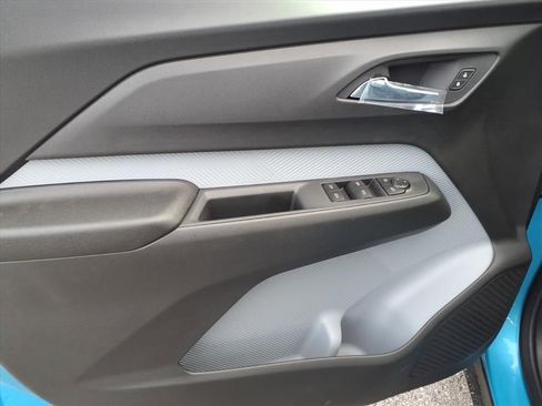 New 2027 Chevrolet Bolt LT w/ Comfort Package image 13