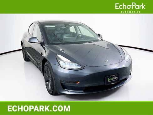 Used 2023 Tesla Model 3 Standard Range RWD image 1