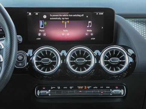 Certified 2025 Mercedes-Benz GLA 250 image 14