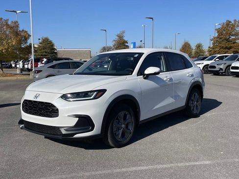 New 2026 Honda HR-V LX image 8