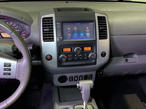 Used 2019 Nissan Frontier SV w/ Value Truck Package RWD image 11