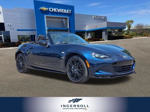Used 2025 MAZDA MX-5 Miata Club w/ Appearance Package RWD image 1