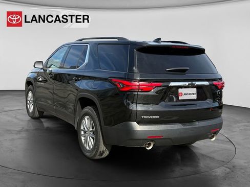 Used 2023 Chevrolet Traverse LT w/ LPO, Cargo Package FWD image 5