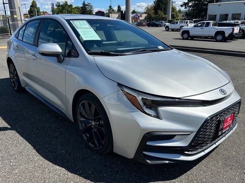 Certified 2024 Toyota Corolla XSE FWD image 3