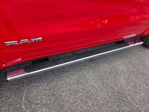 Used 2022 RAM 1500 Big Horn AWD/4WD image 10