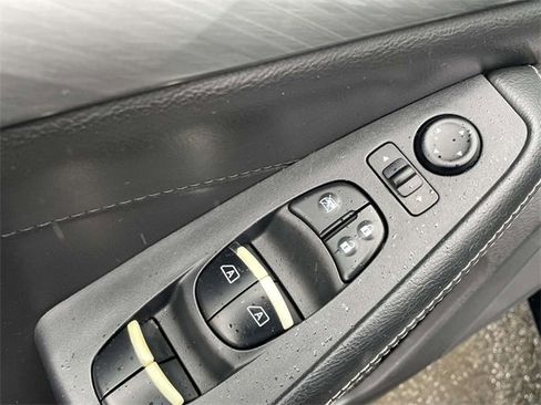 Used 2018 Nissan Maxima 3.5 SL image 14