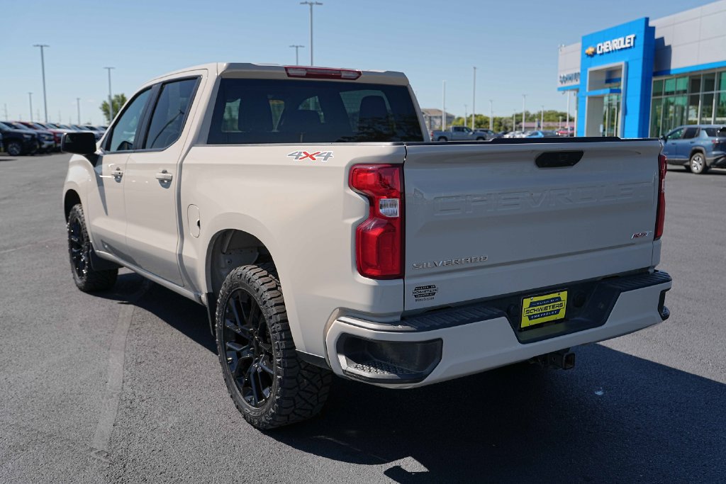 Used 2026 Chevrolet Silverado 1500 RST AWD/4WD image 9