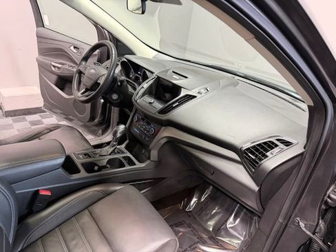 Used 2018 Ford Escape SEL image 25