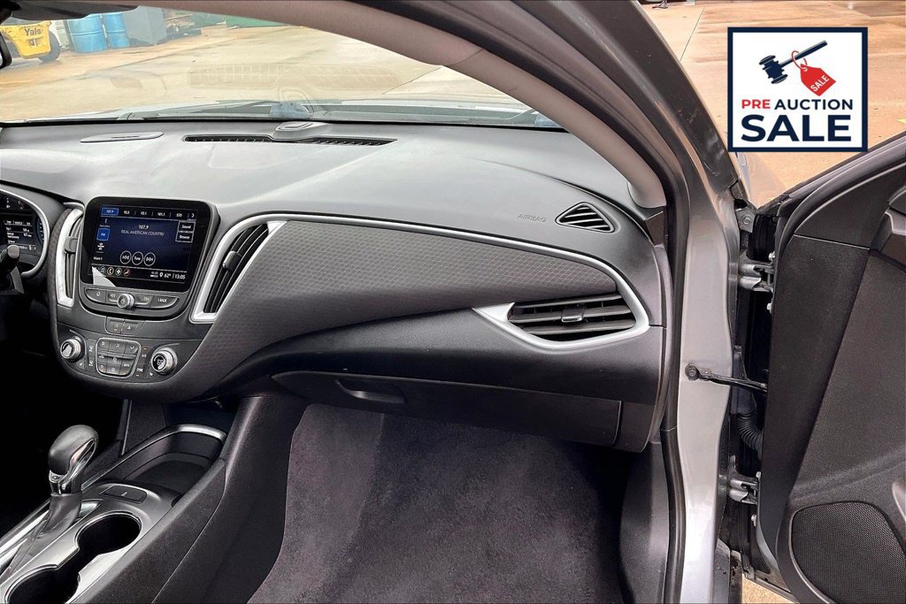 Used 2023 Chevrolet Malibu LT FWD image 16