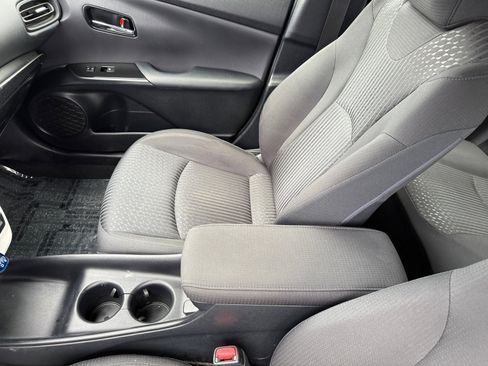 Used 2018 Toyota Prius Two image 14