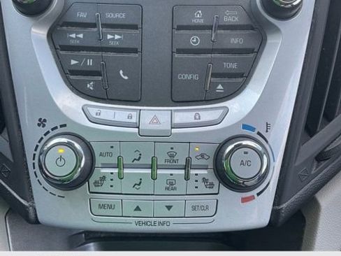 Used 2013 Chevrolet Equinox LT image 25