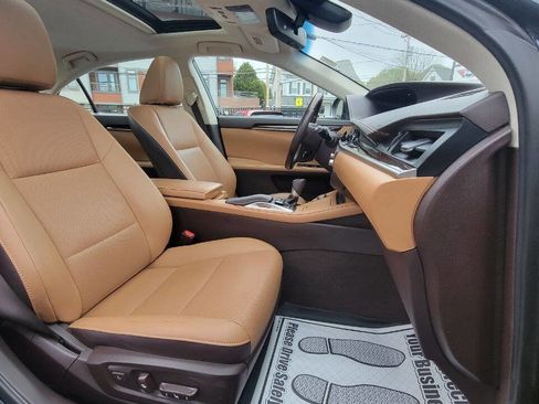 Used 2017 Lexus ES 350 w/ Navigation System Package FWD image 22