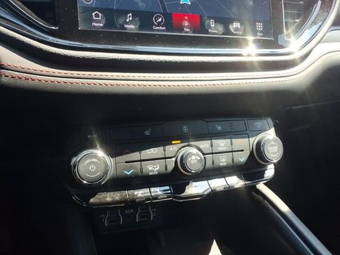 Used 2024 Dodge Durango R/T w/ Blacktop Package AWD/4WD image 17