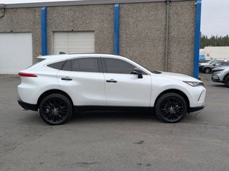 Used 2023 Toyota Venza Nightshade video 4