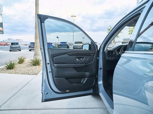 Used 2023 Honda Pilot Elite image 18