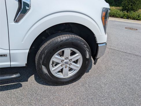 Used 2023 Ford F150 XLT w/ Equipment Group 301A Mid AWD/4WD image 9