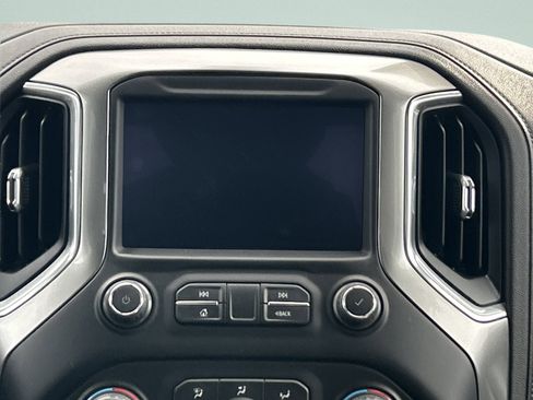 Used 2022 Chevrolet Silverado 1500 LT image 18