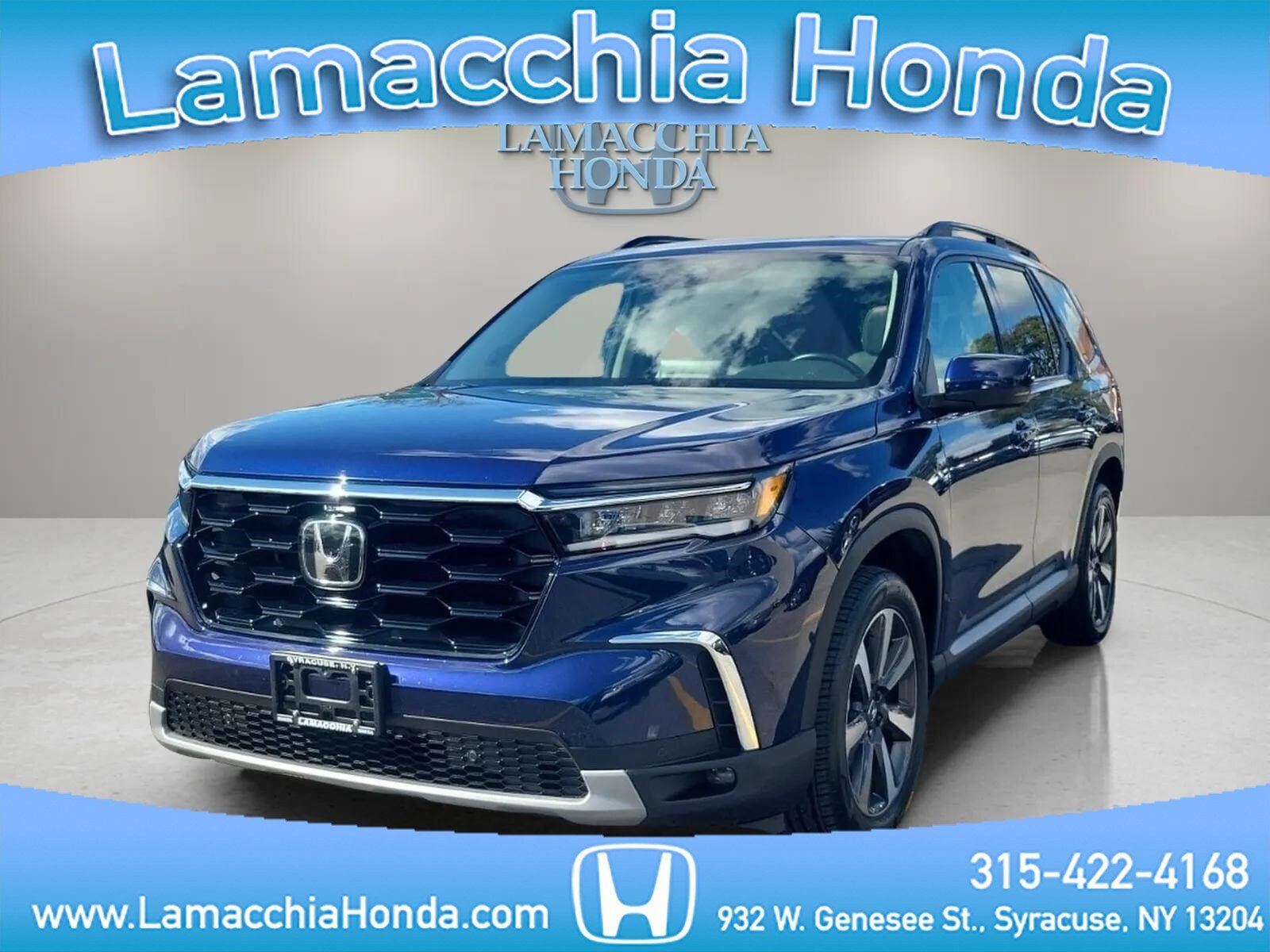 Used 2025 Honda Pilot Touring image 1