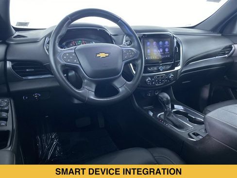 Certified 2023 Chevrolet Traverse LT w/ LT Premium Package AWD/4WD image 2