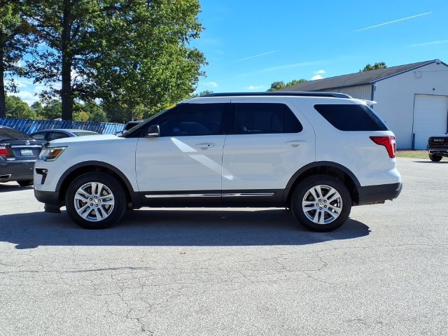 Used 2019 Ford Explorer XLT w/ Equipment Group 202A AWD/4WD image 4