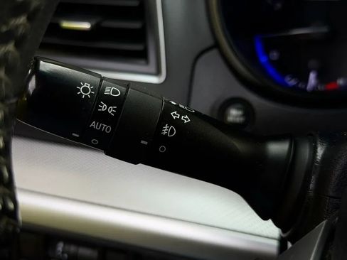 Used 2018 Subaru Outback 2.5i Premium image 39