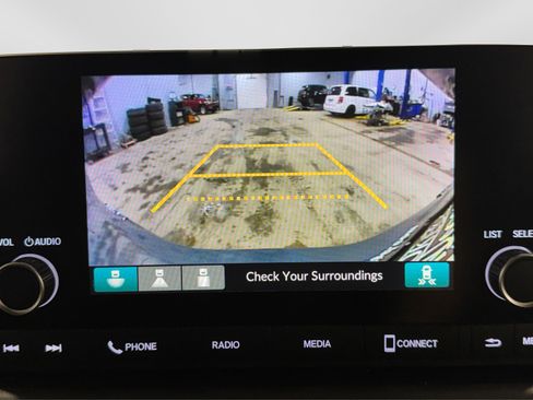 Used 2025 Honda HR-V Sport image 27