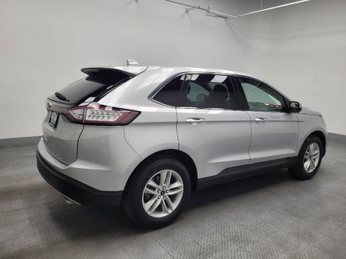 Used 2018 Ford Edge SEL w/ Equipment Group 201A FWD image 10