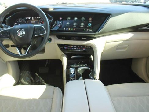 Used 2022 Buick Envision Avenir w/ Technology Package II image 12